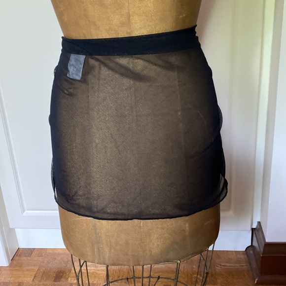 MOSSIMO SHEER COVER- UP . SIZE M . - Picture 3 of 7